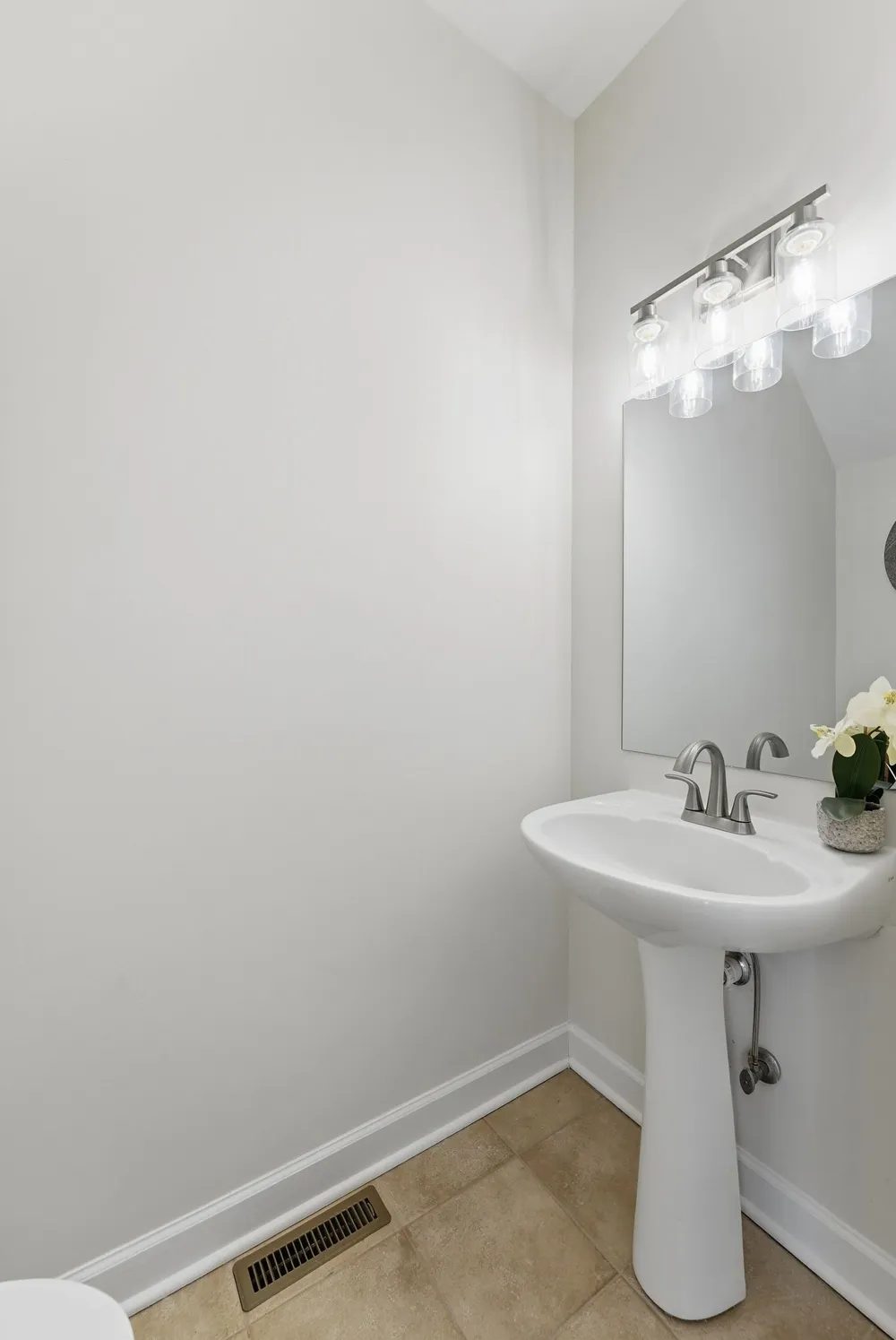 403 Newport Meadows Circle Thompsons Station, TN 37179