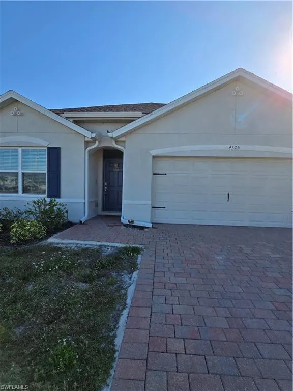 4325 SW 7th Avenue Cape Coral, FL 33914