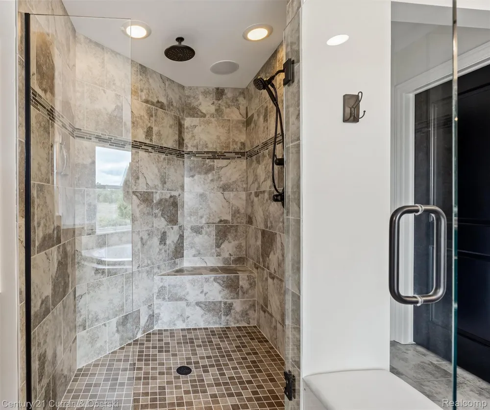 52365 Trailwood Dr Lyon Charter Township, MI 48178