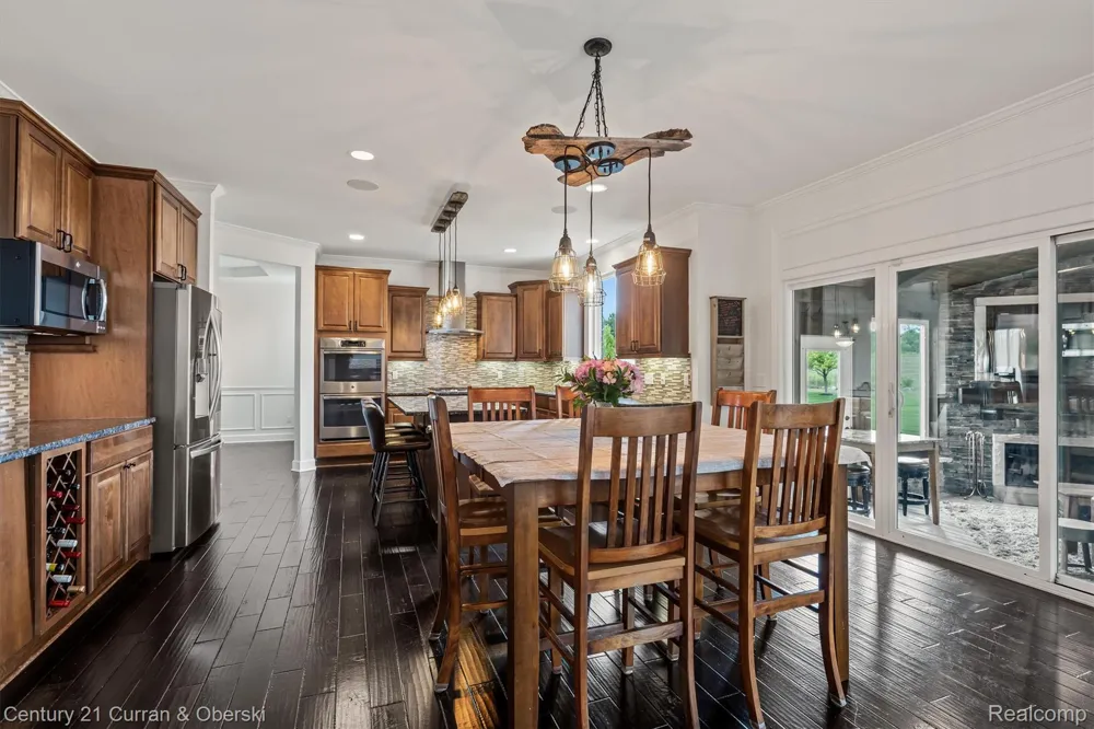 52365 Trailwood Dr Lyon Charter Township, MI 48178