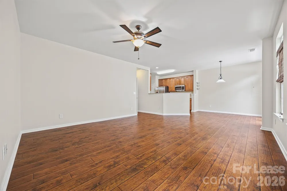 9736 Springholm Drive Charlotte, NC 28278