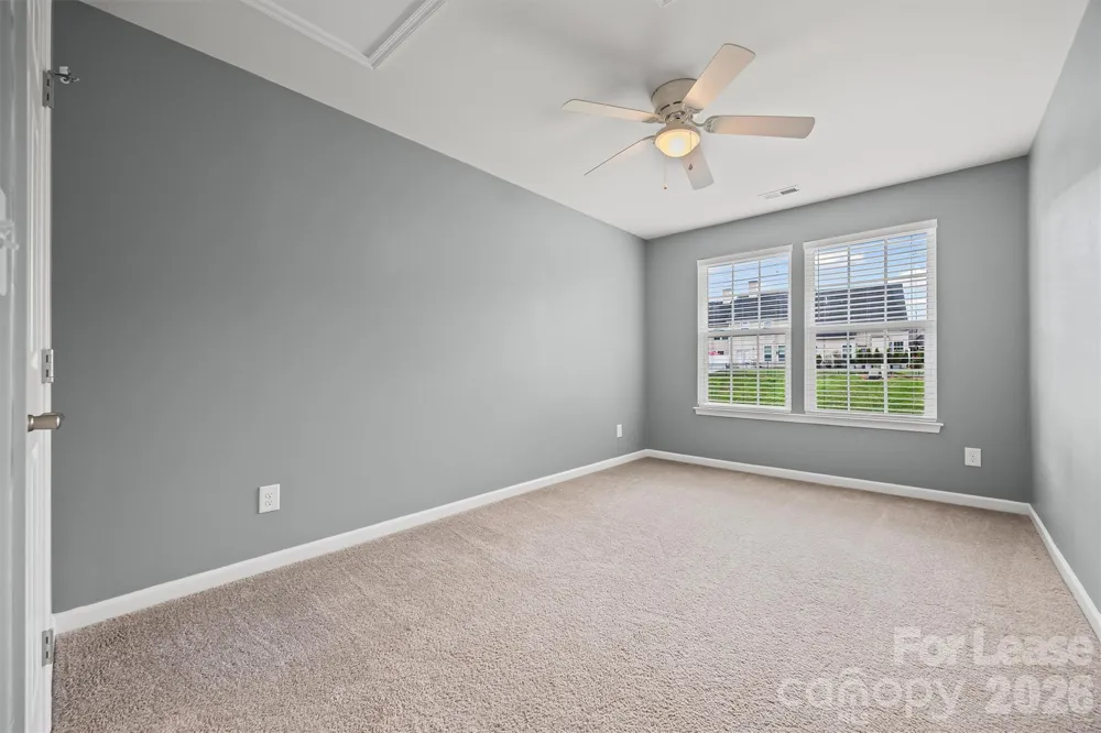 9736 Springholm Drive Charlotte, NC 28278