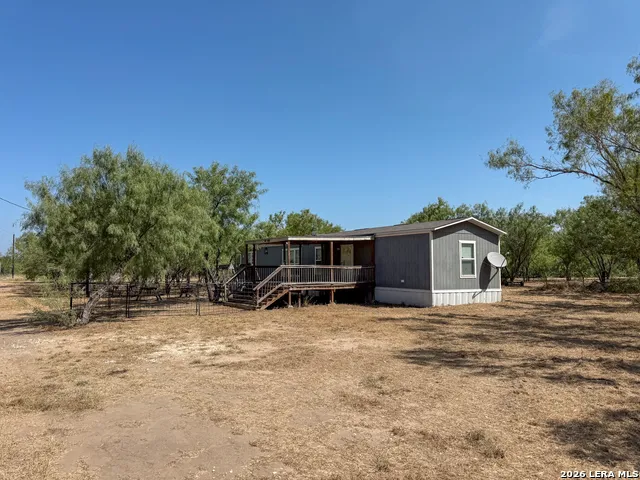 2822 TOMBLIN RD Bigfoot, TX 78005