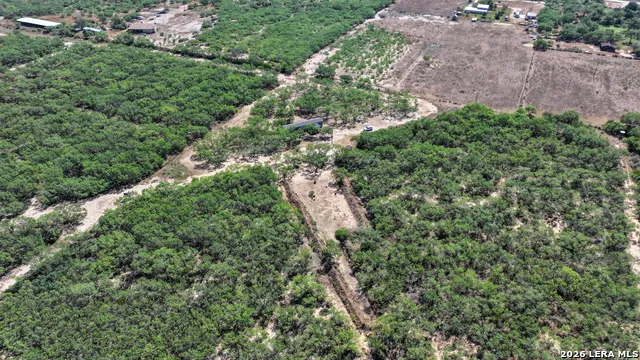 2822 TOMBLIN RD Bigfoot, TX 78005