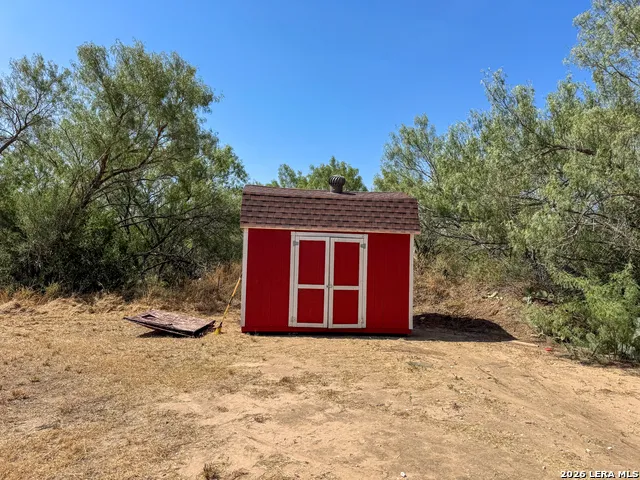 2822 TOMBLIN RD Bigfoot, TX 78005