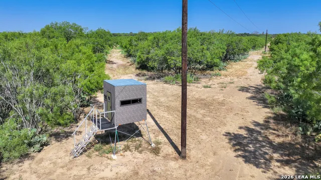 2822 TOMBLIN RD Bigfoot, TX 78005