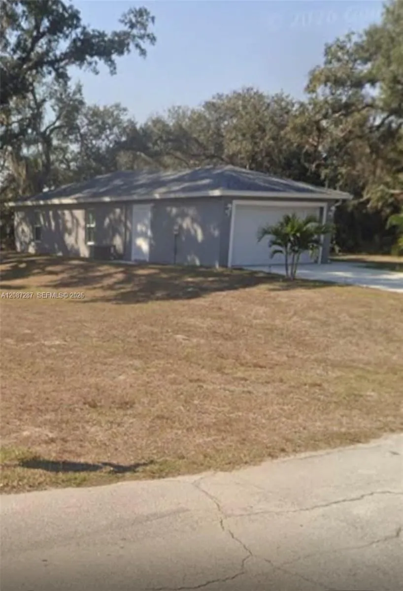 1262 Zinnia loop #1262 Other City - In The State Of Florida, FL 33935