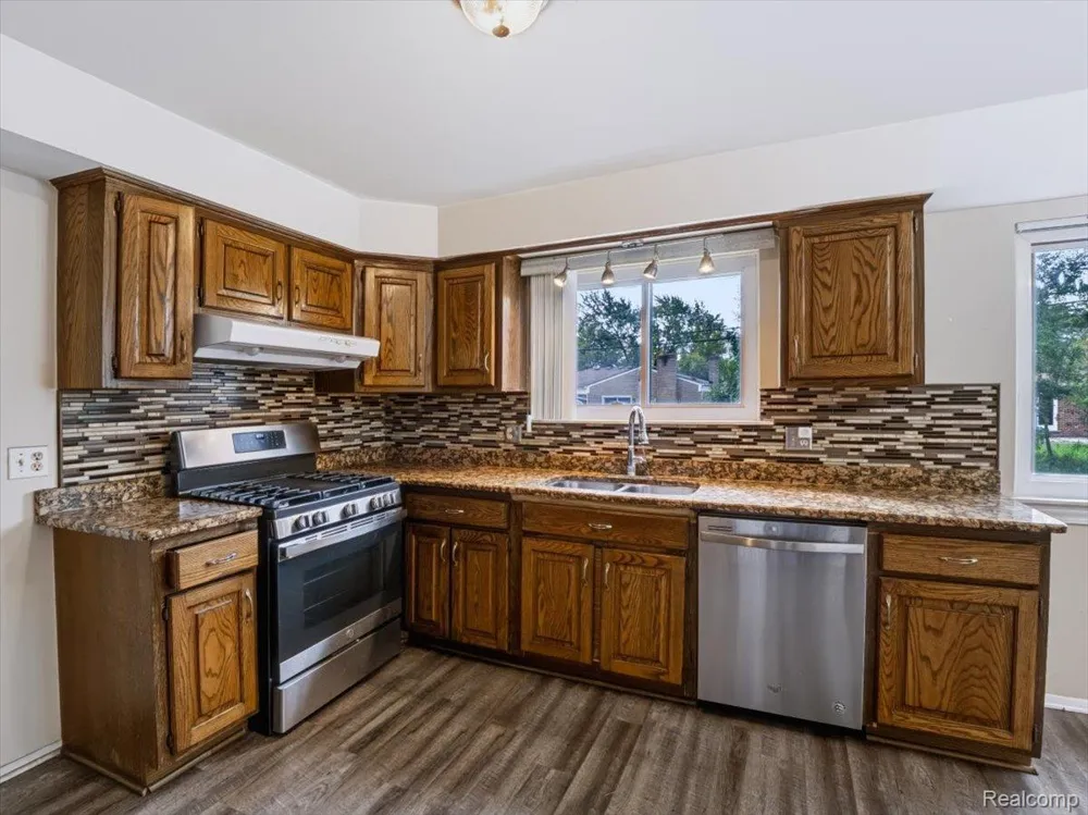 4146 Augustine Drive Sterling Heights City, MI 48310