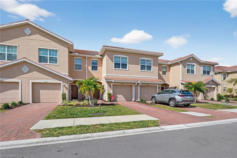 2821 Citrus Street Naples, FL 34120