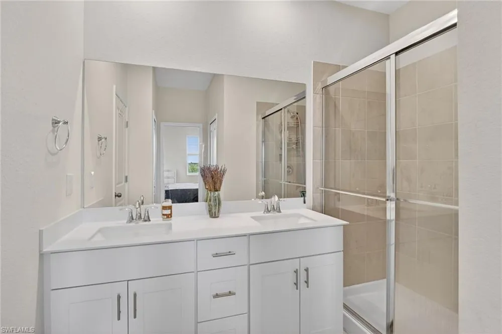 2821 Citrus Street Naples, FL 34120