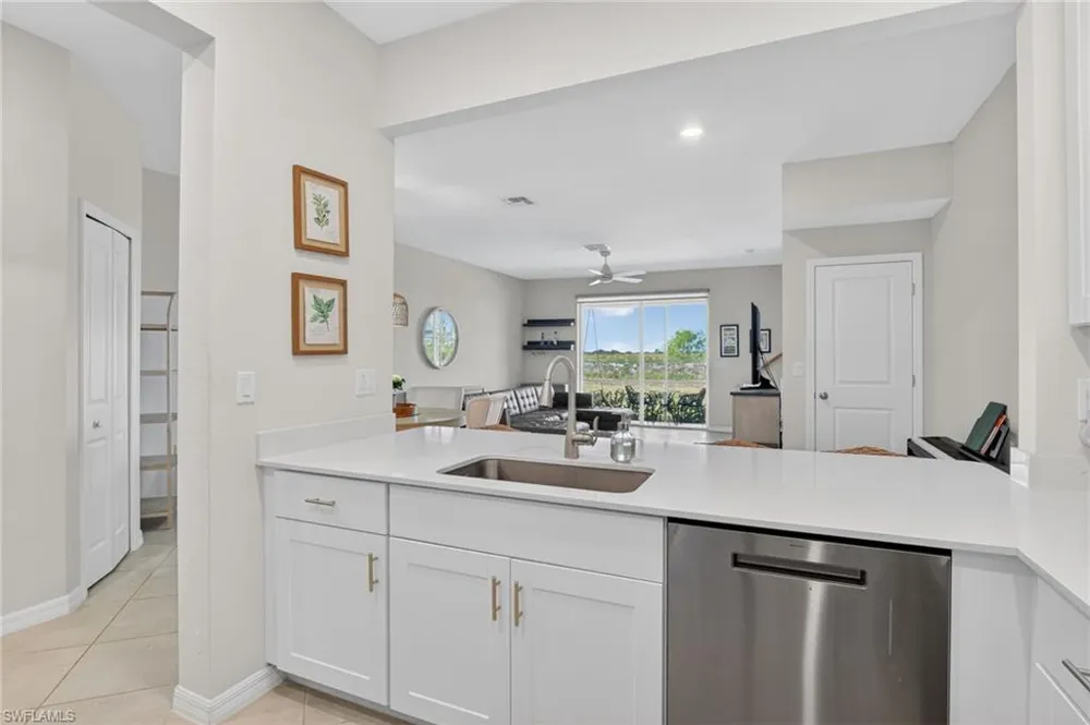2821 Citrus Street Naples, FL 34120