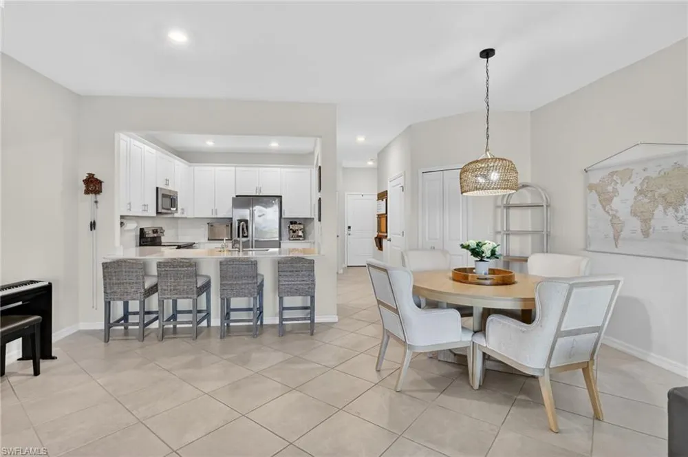 2821 Citrus Street Naples, FL 34120