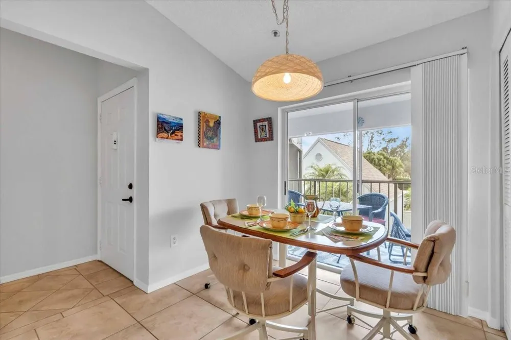 6807 STONE RIVER ROAD #204 Bradenton, FL 34203