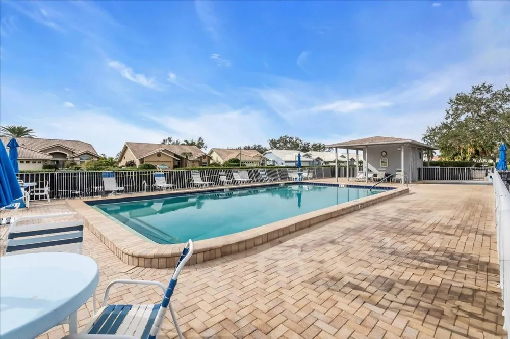 6807 STONE RIVER ROAD #204 Bradenton, FL 34203