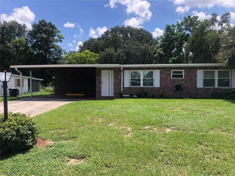 8 MOONLIGHT LANE