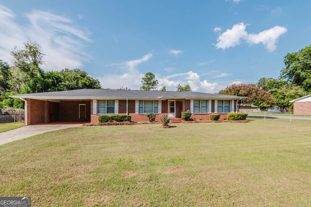 200 Heather ST Warner Robins, GA 31093