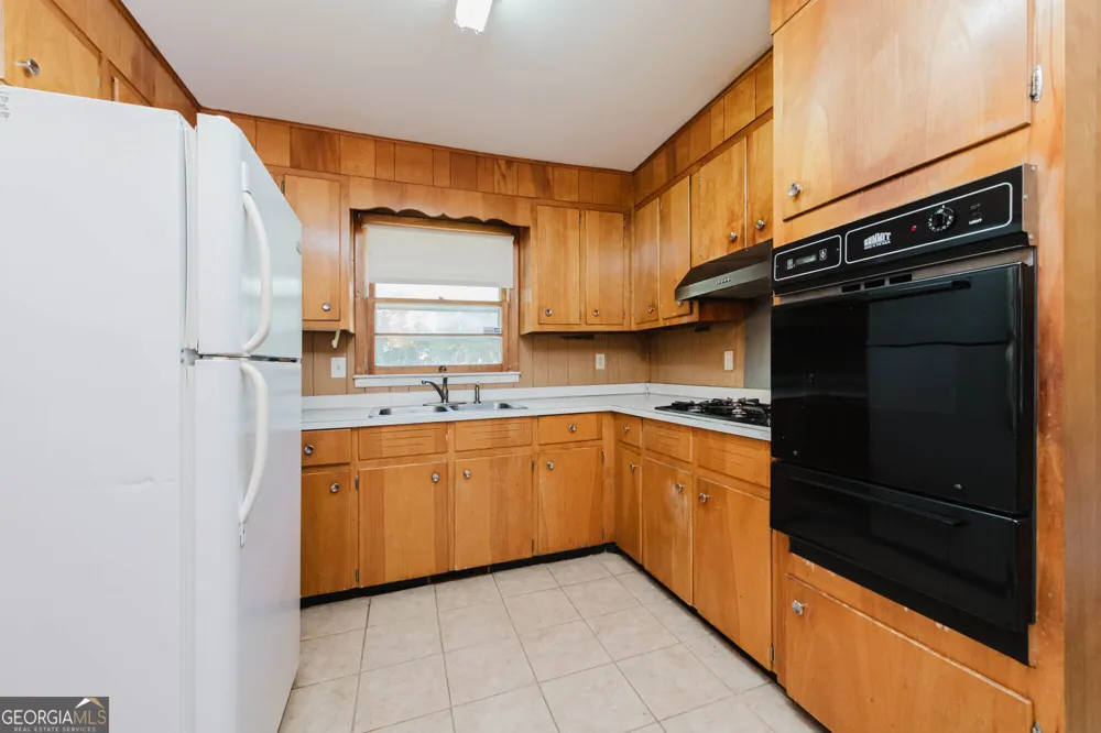 200 Heather ST Warner Robins, GA 31093