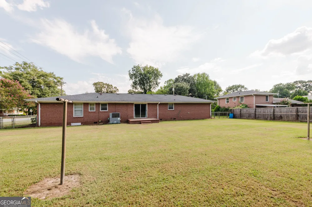 200 Heather ST Warner Robins, GA 31093