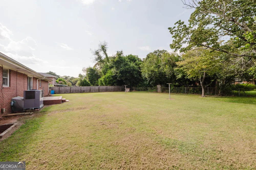 200 Heather ST Warner Robins, GA 31093