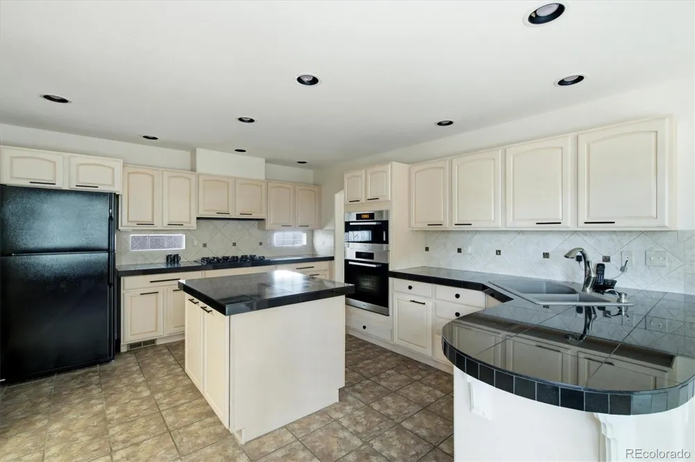 1011 S Valentia Street #59 Denver, CO 80247