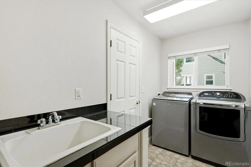 1011 S Valentia Street #59 Denver, CO 80247