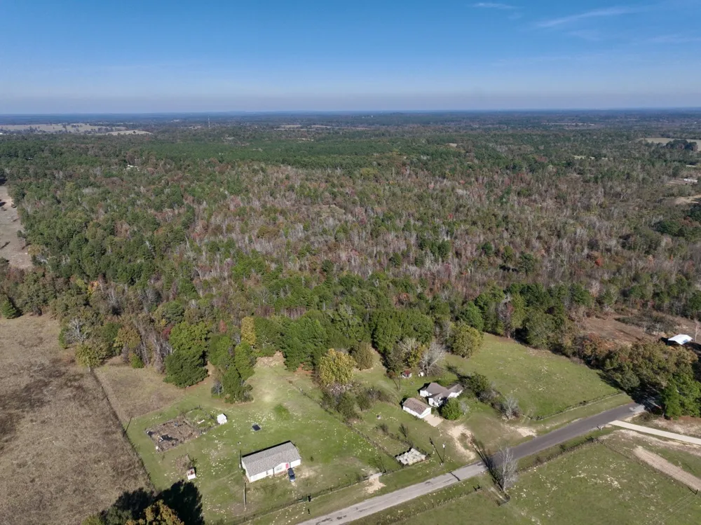 21695 County Road 240 Tyler, TX 75705