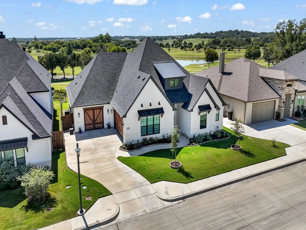 1217 Crown Valley Drive Weatherford, TX 76087