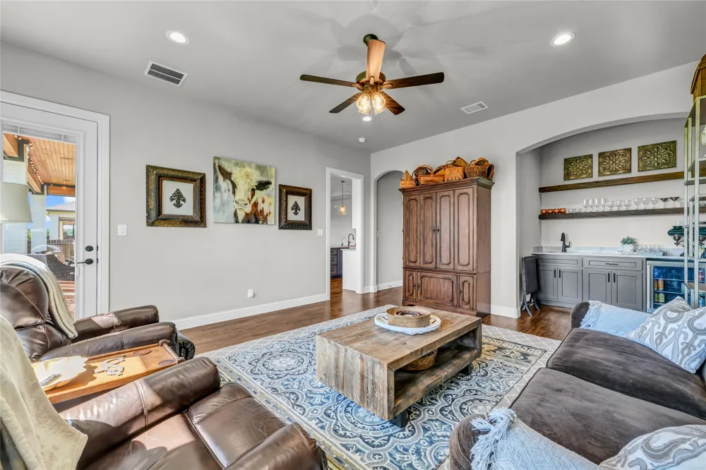 1217 Crown Valley Drive Weatherford, TX 76087