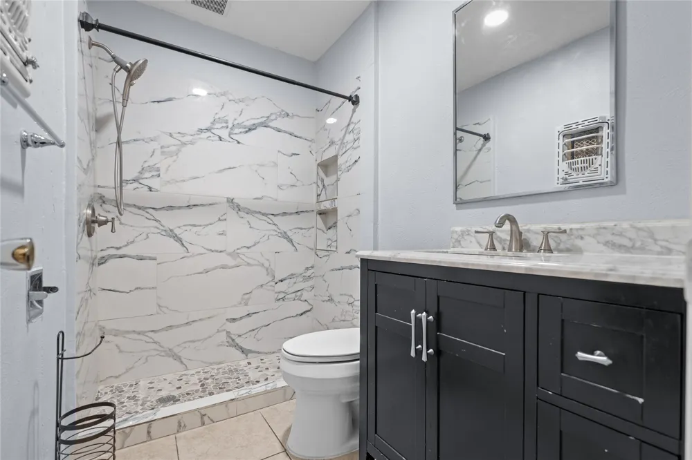 1809 Anderson Street Irving, TX 75062
