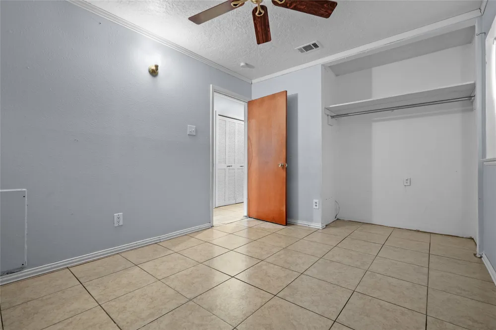 1809 Anderson Street Irving, TX 75062