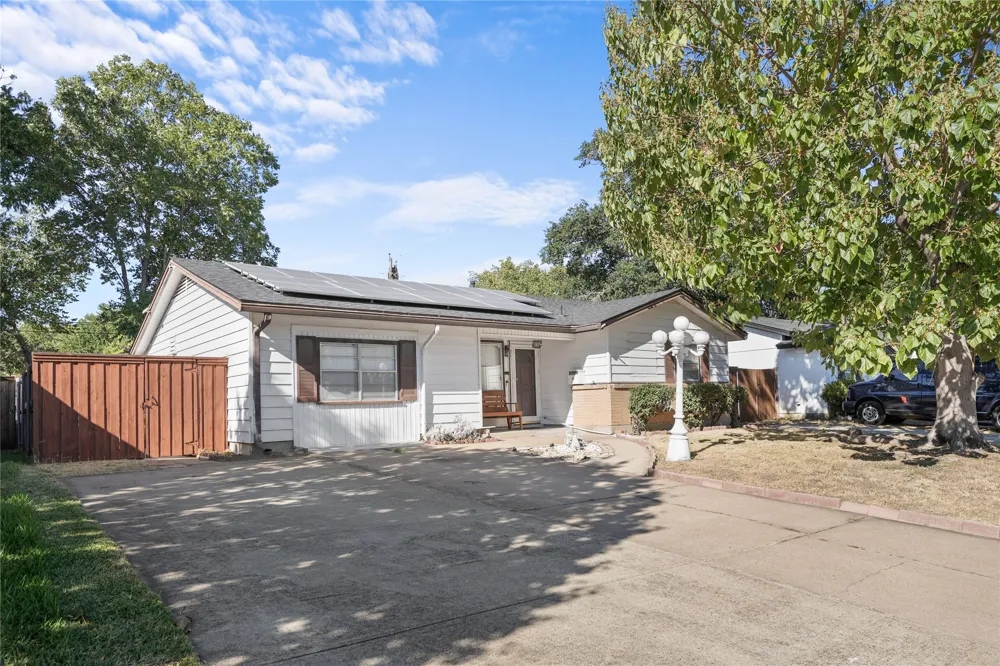 1809 Anderson Street Irving, TX 75062