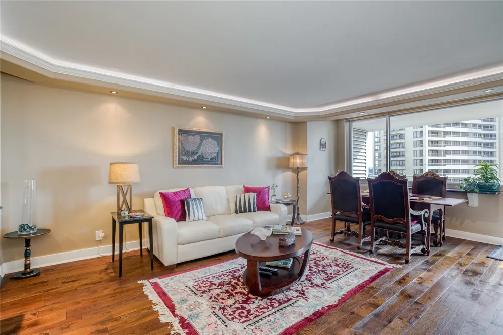 3883 Turtle Creek Boulevard #1811 Dallas, TX 75219