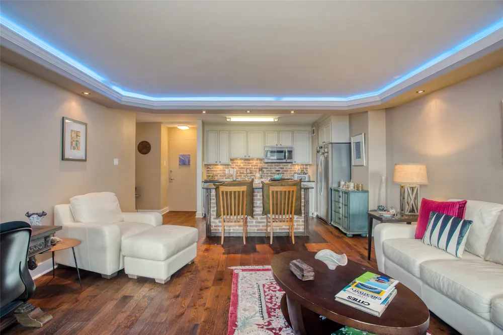 3883 Turtle Creek Boulevard #1811 Dallas, TX 75219