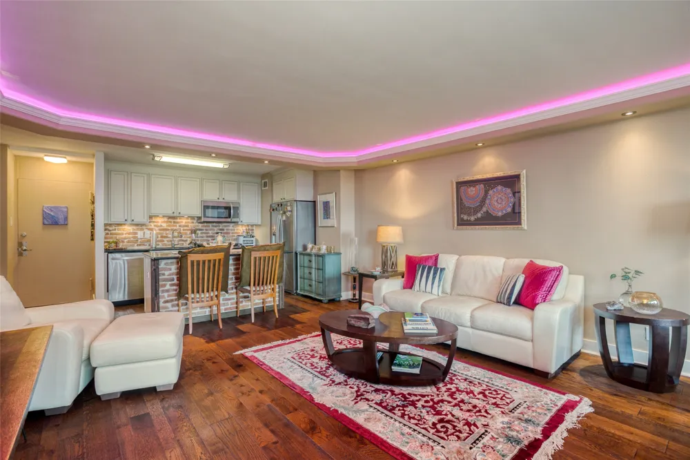 3883 Turtle Creek Boulevard #1811 Dallas, TX 75219