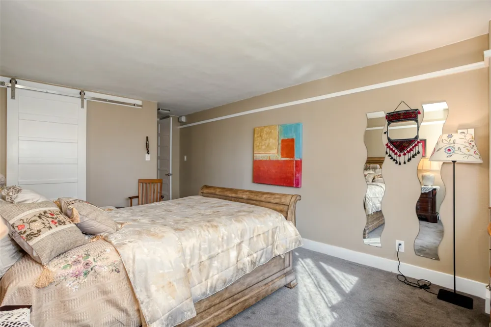 3883 Turtle Creek Boulevard #1811 Dallas, TX 75219
