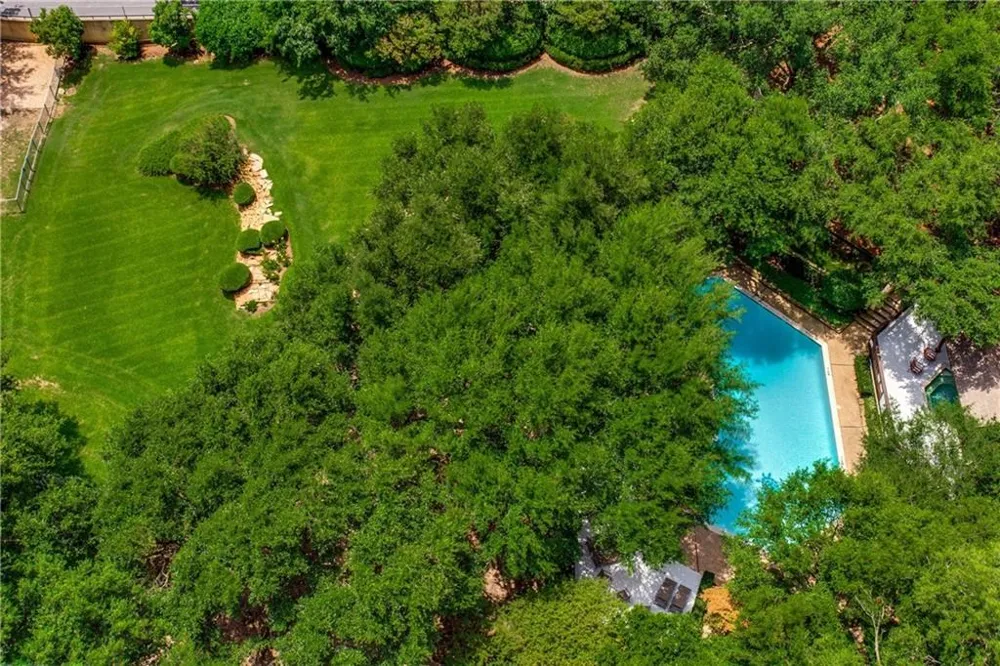 3883 Turtle Creek Boulevard #1811 Dallas, TX 75219