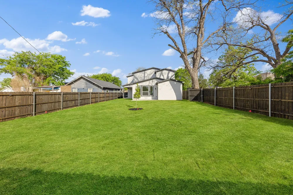 1604 Marburg Street Dallas, TX 75215