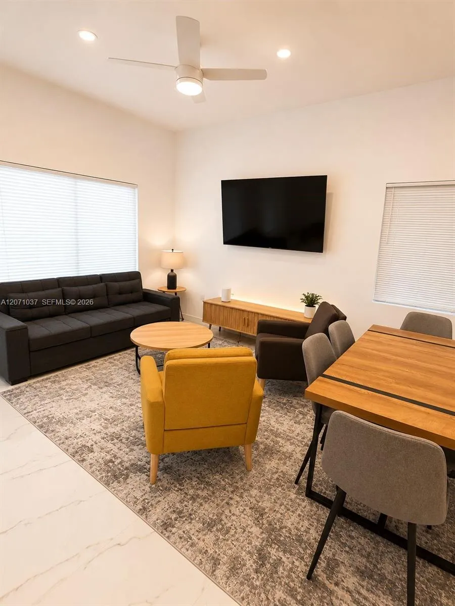 5433 NW 5th Ave #2 Miami, FL 33127