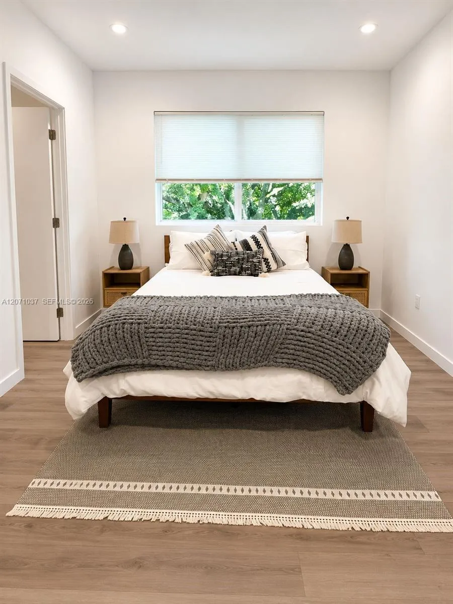 5433 NW 5th Ave #2 Miami, FL 33127