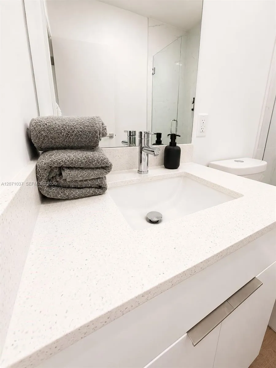 5433 NW 5th Ave #2 Miami, FL 33127