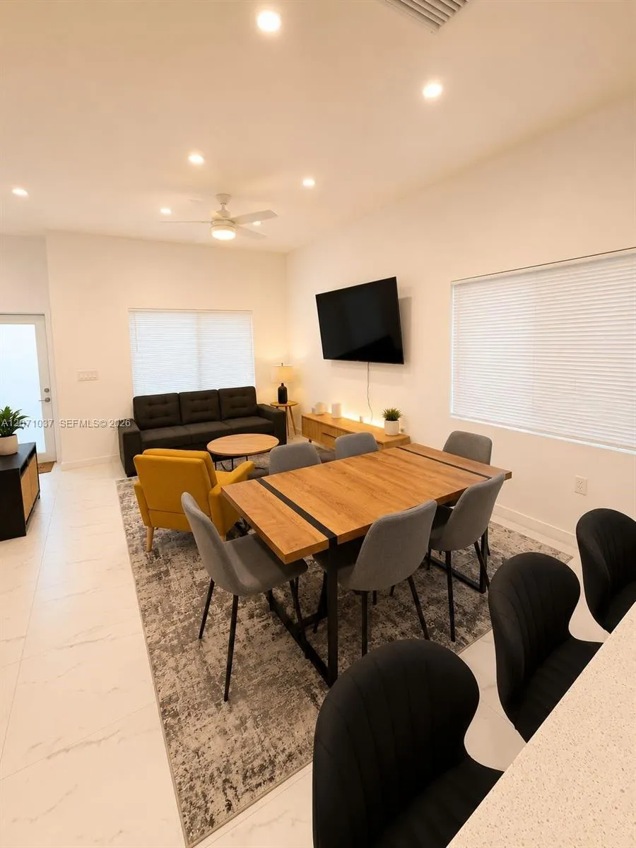 5433 NW 5th Ave #2 Miami, FL 33127