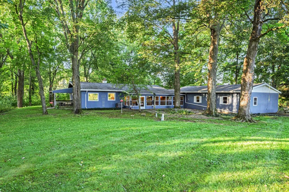 37016 64th Avenue Paw Paw, MI 49079