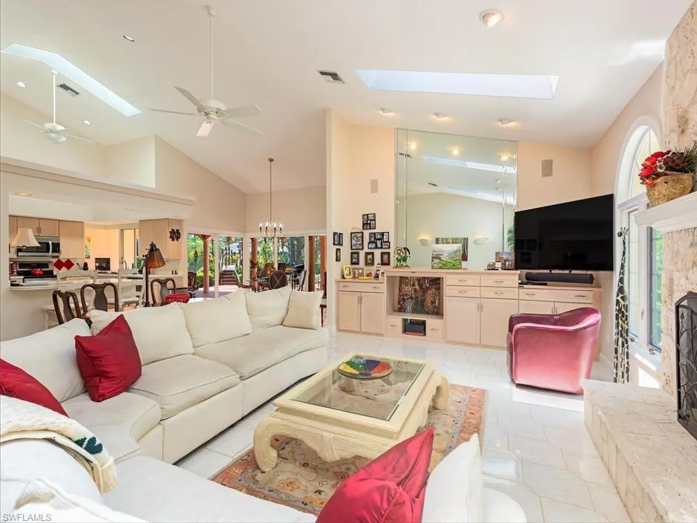 1620 3rd Street S Naples, FL 34102