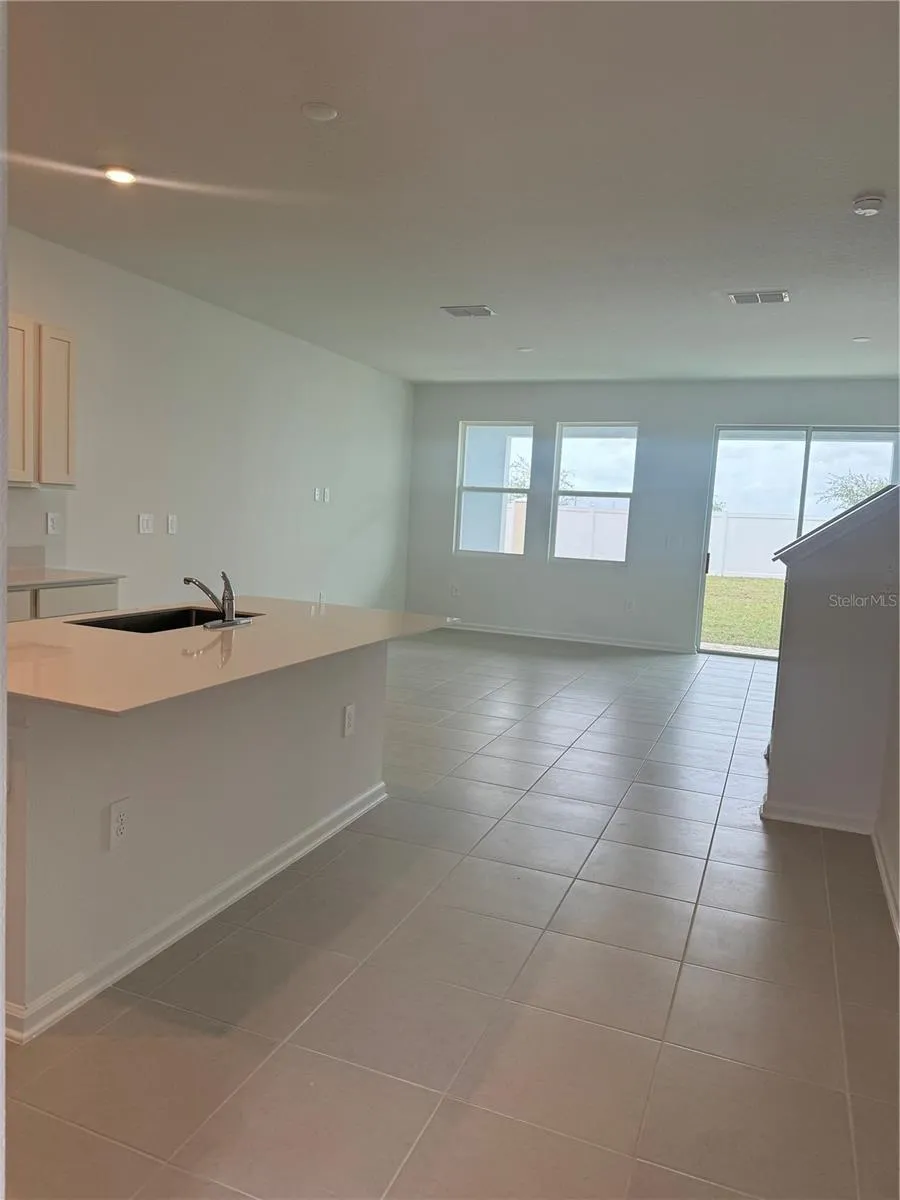 512 HART LANE Dundee, FL 33838