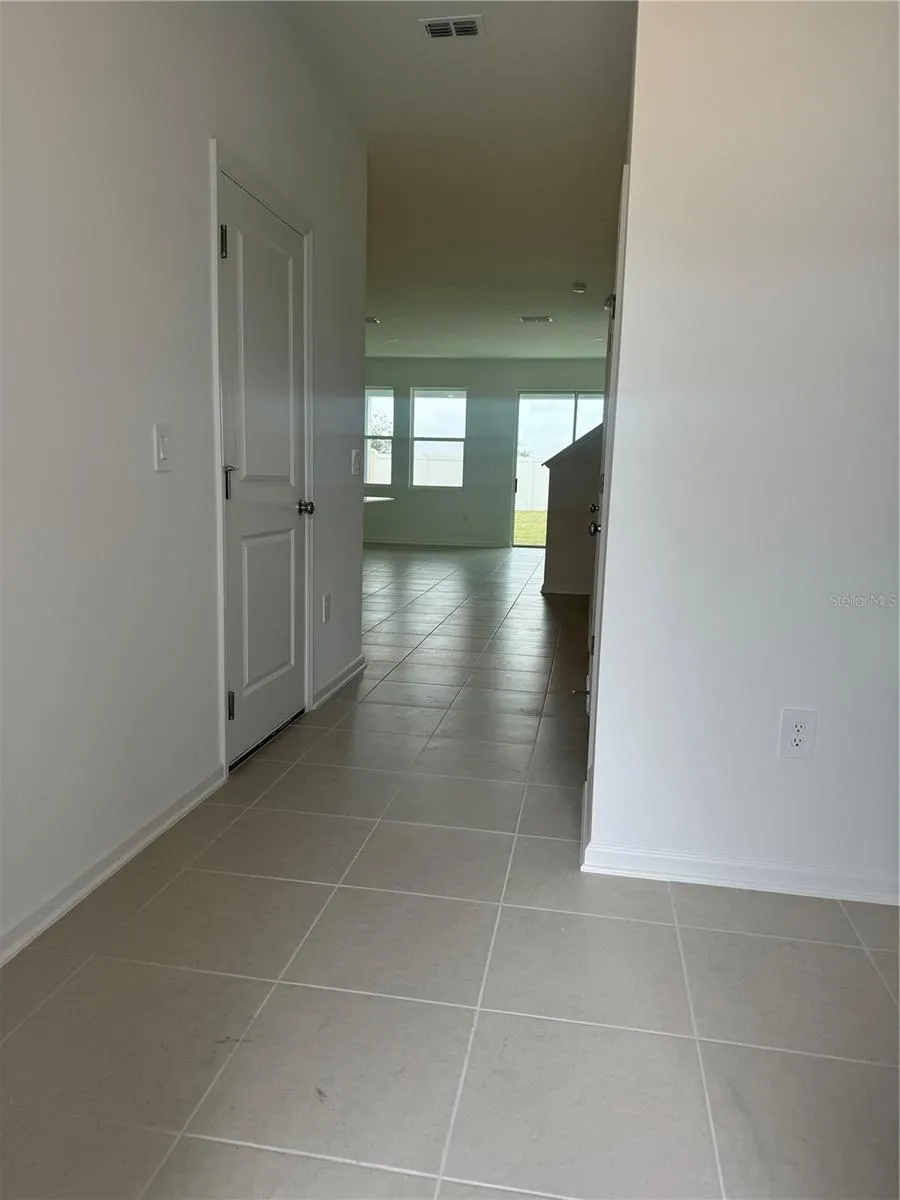 512 HART LANE Dundee, FL 33838