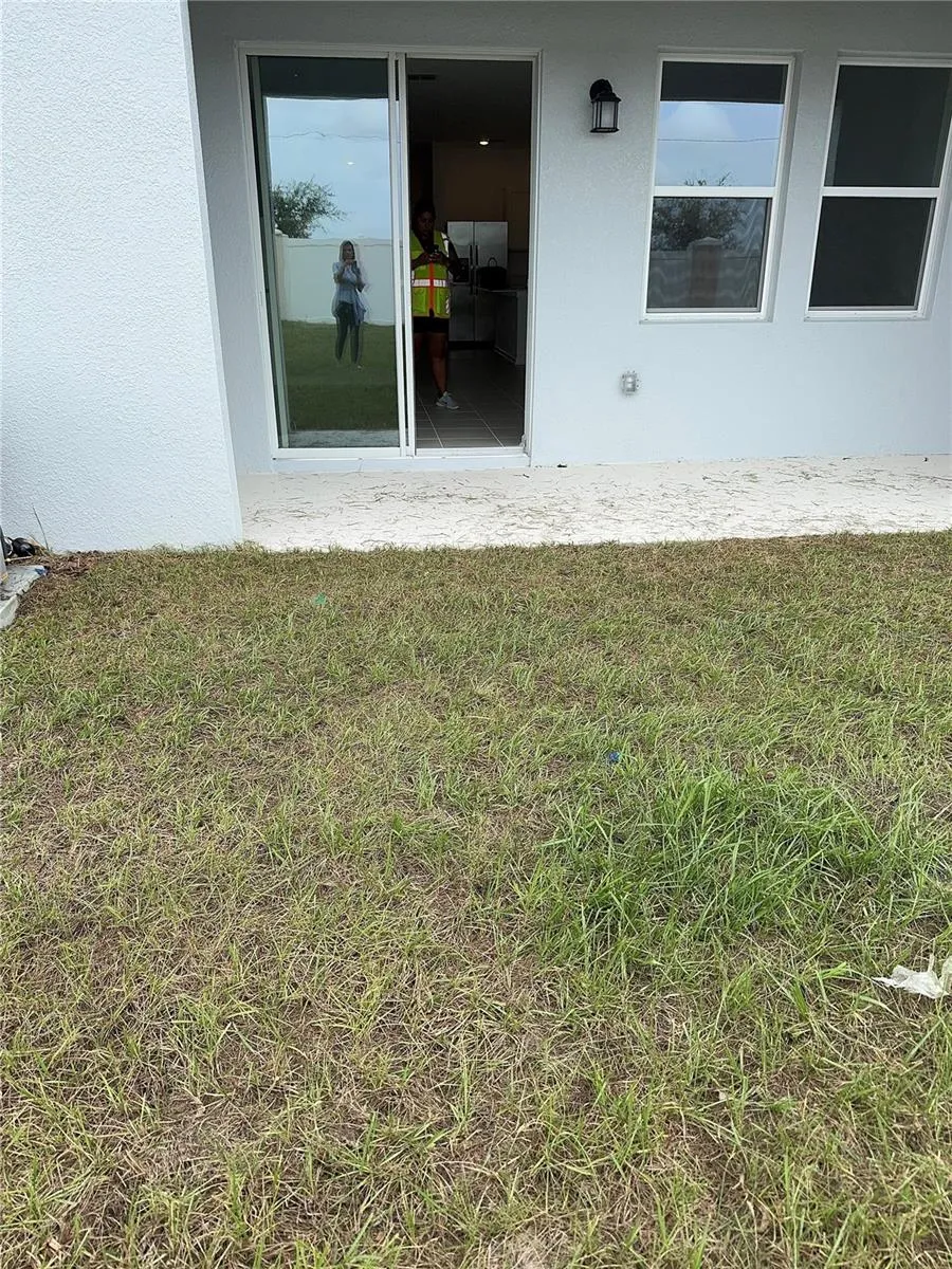 512 HART LANE Dundee, FL 33838