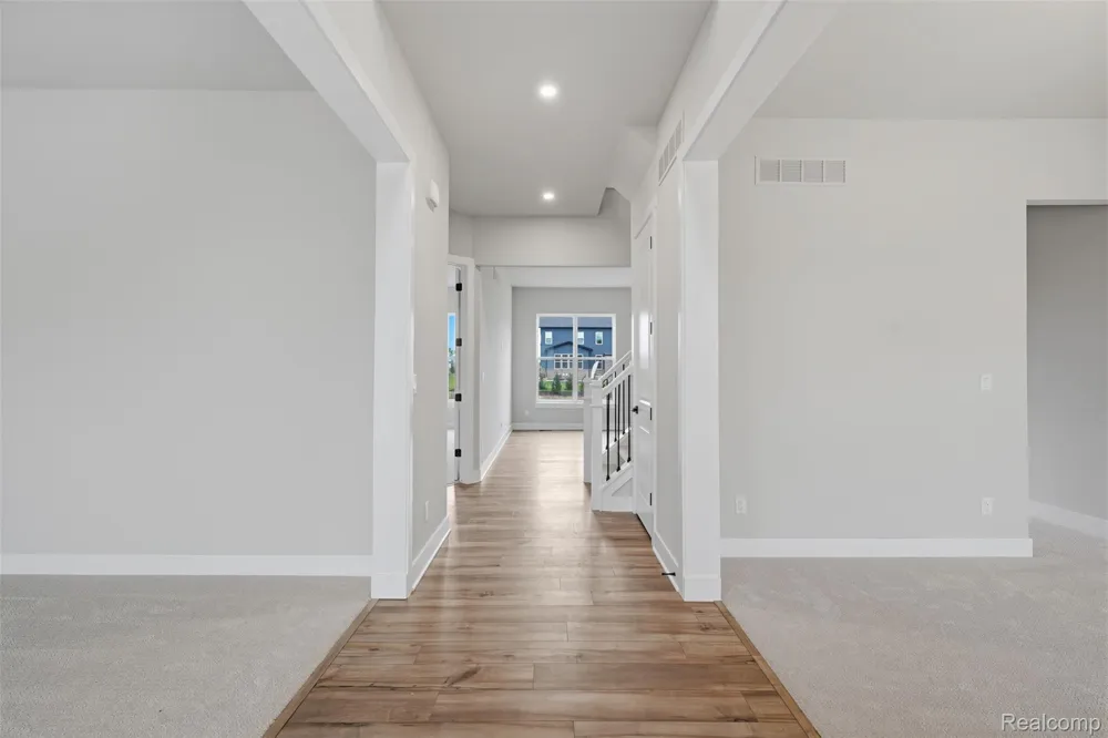 2417 Provencal Drive Commerce Charter Township, MI 48382