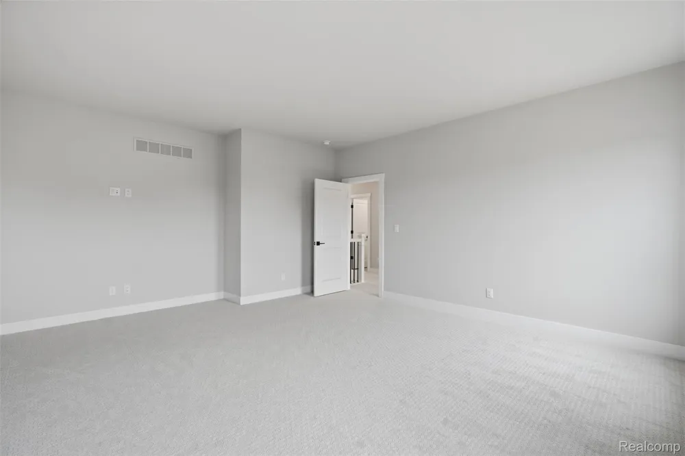 2417 Provencal Drive Commerce Charter Township, MI 48382
