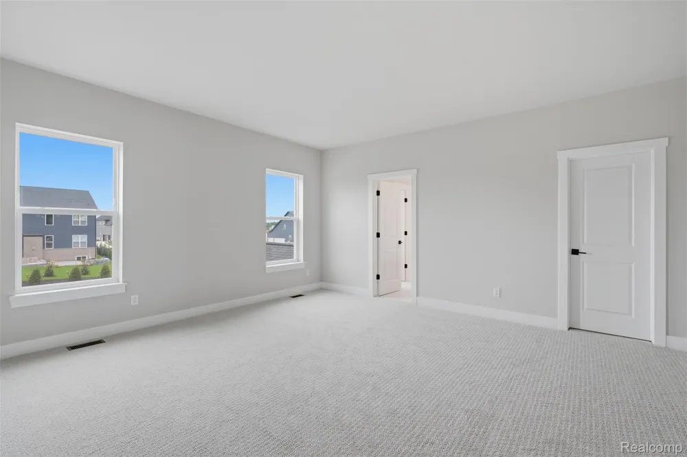 2417 Provencal Drive Commerce Charter Township, MI 48382