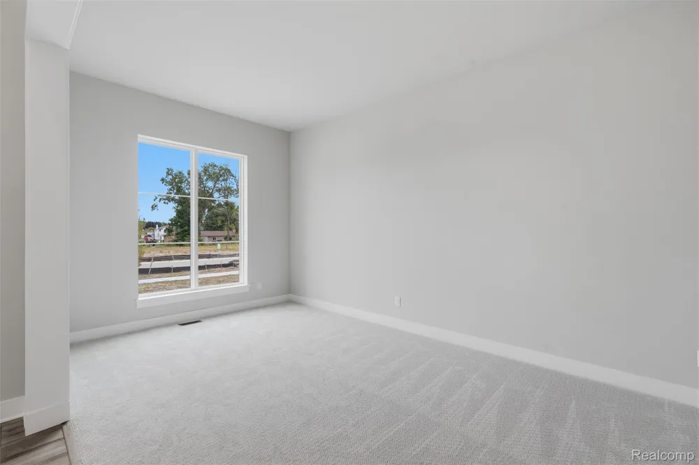 2417 Provencal Drive Commerce Charter Township, MI 48382